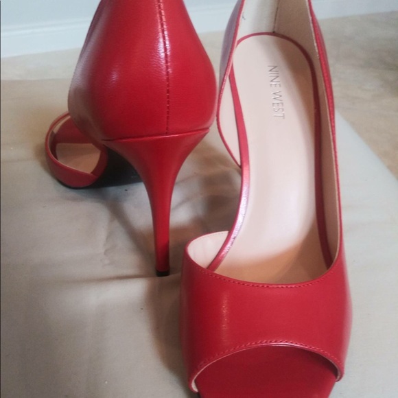 | Nine West | Red Pumps - Picture 3 of 3